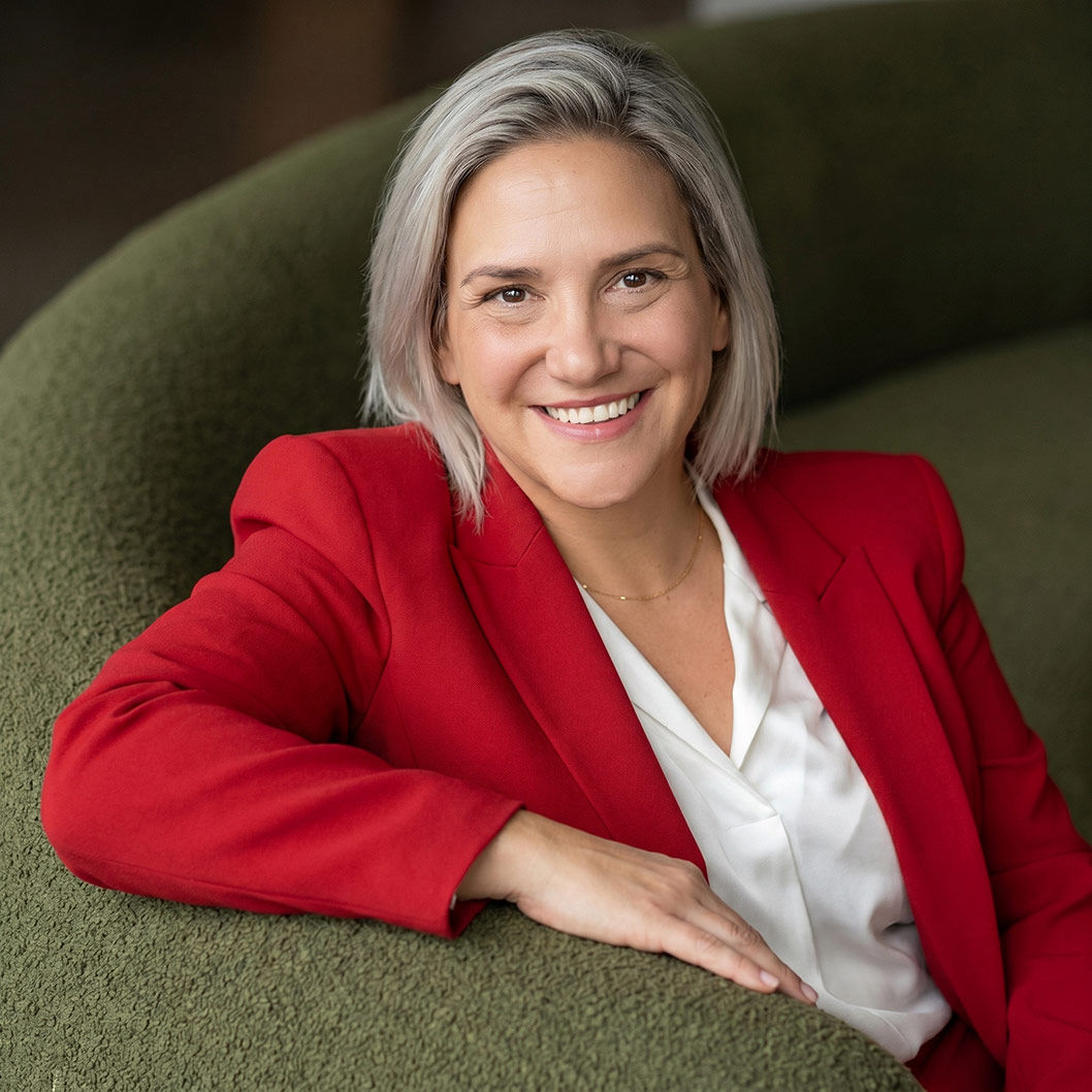 Herr Stein Fotografen Ostschweiz: Produktbilder, Packshots uvm. mit KI Bildbearbeitung